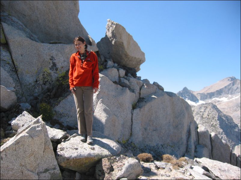 2005-09-03 Hurd (12) Petite amie almost on summit